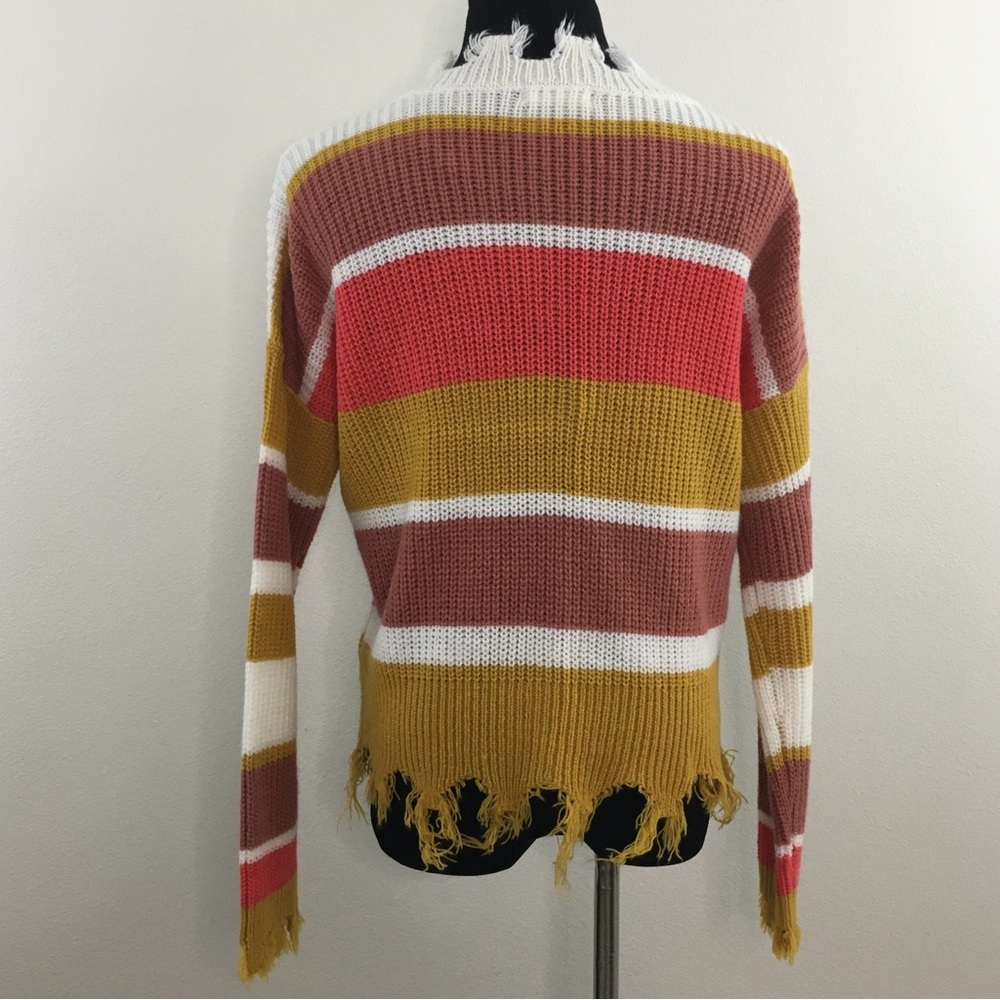 Colorblock V-Neck Distressed Sweater - Picture 6 of 11